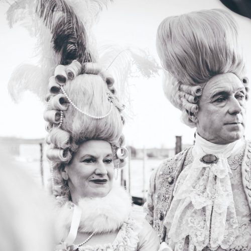 Why did People Wear Powdered Wigs