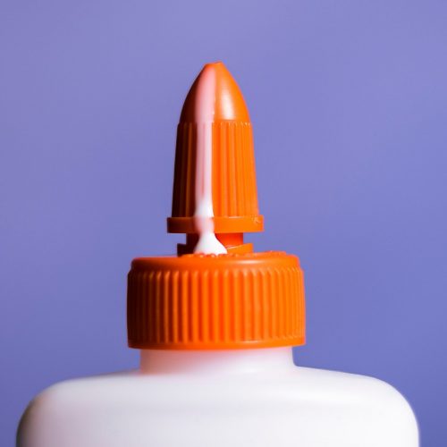 how to remove wig glue