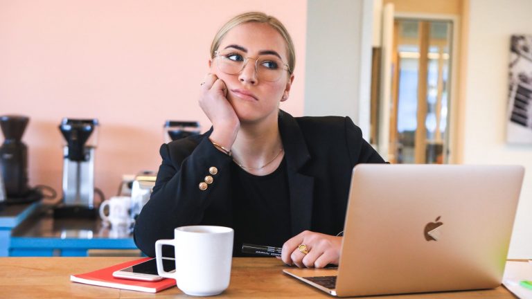 what is a lace front wig