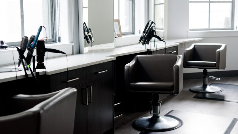 how much does hair extensions cost in a salon