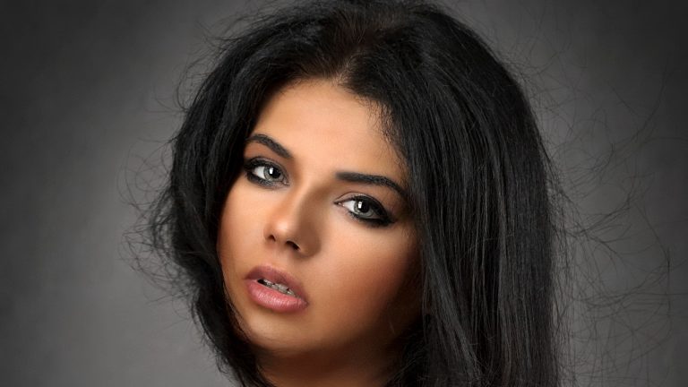 how to make a lace front wig look natural