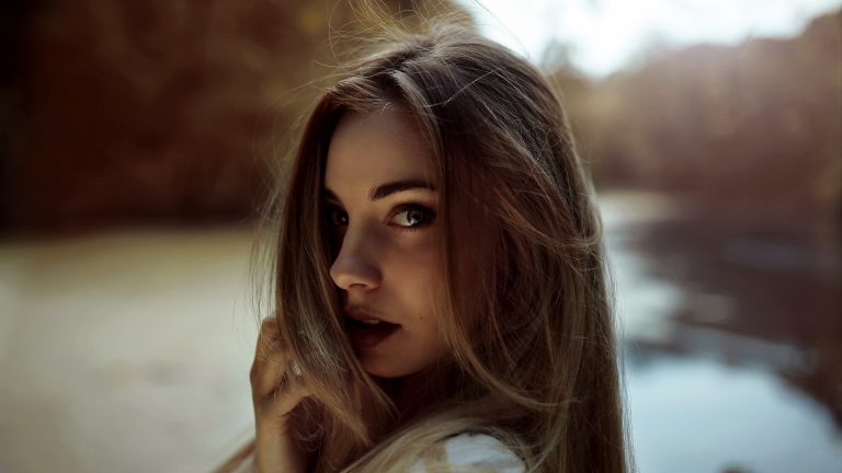 What is a Glueless Wig