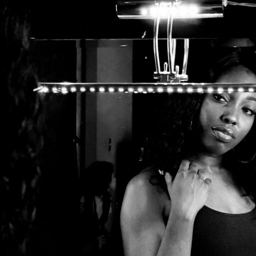 how to put on a wig cap