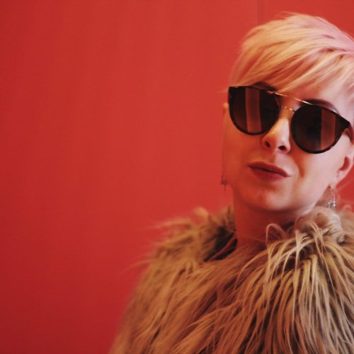 Celebrities Who Wear Wigs