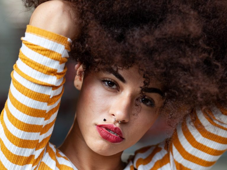 Best Lace Wig Glue for Sensitive Skin