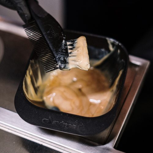 how to dye a synthetic wig to lighter color